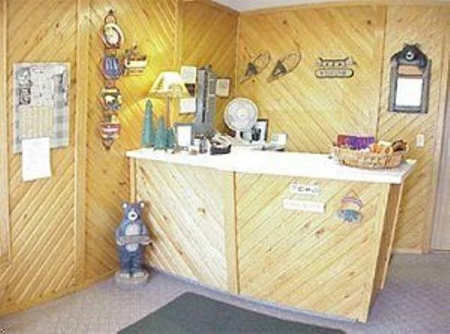 Black Bear Motel