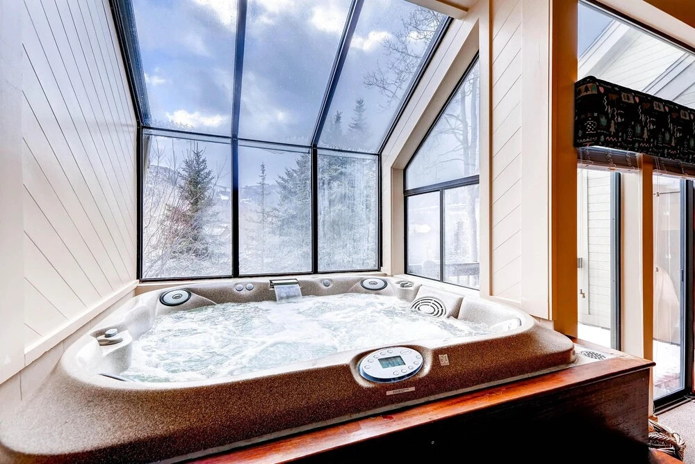 Queen Esther 2447 by Park City Lodging