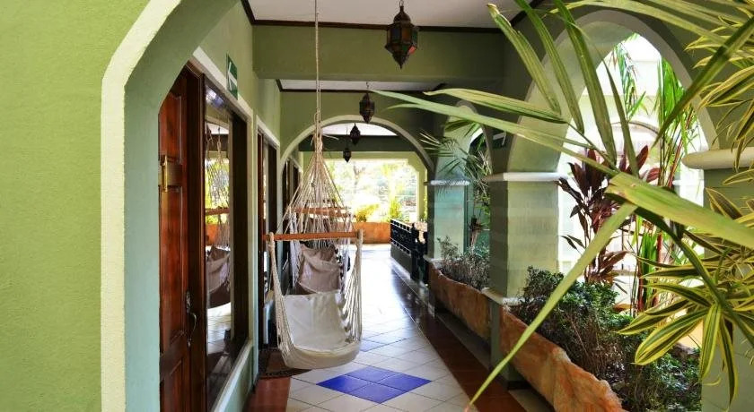 Tamarindo Hostel Resort