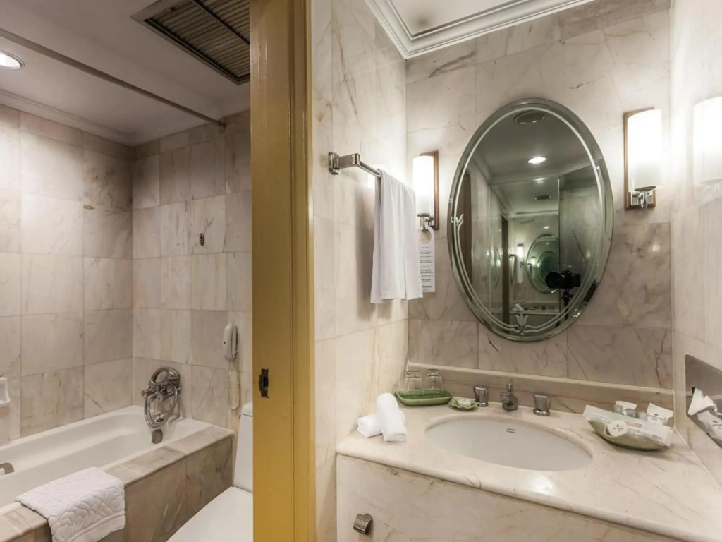 Arnoma Hotel Bangkok