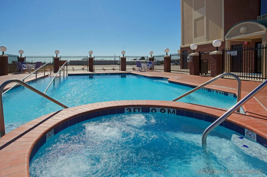 Holiday Inn Express Hotel & Suites Waller by IHG