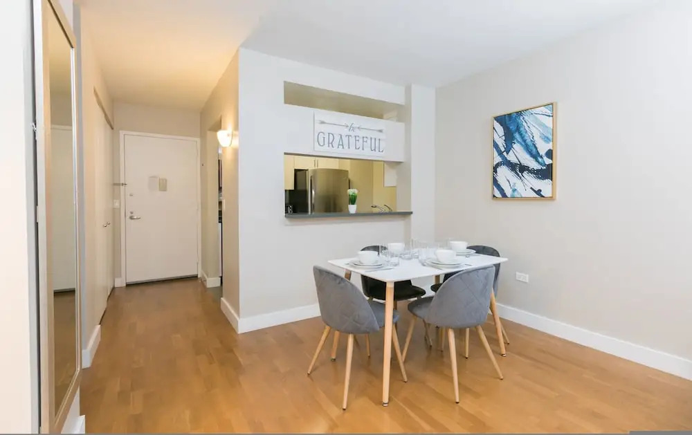 Finest Luxury 1 Bedroom Apartment