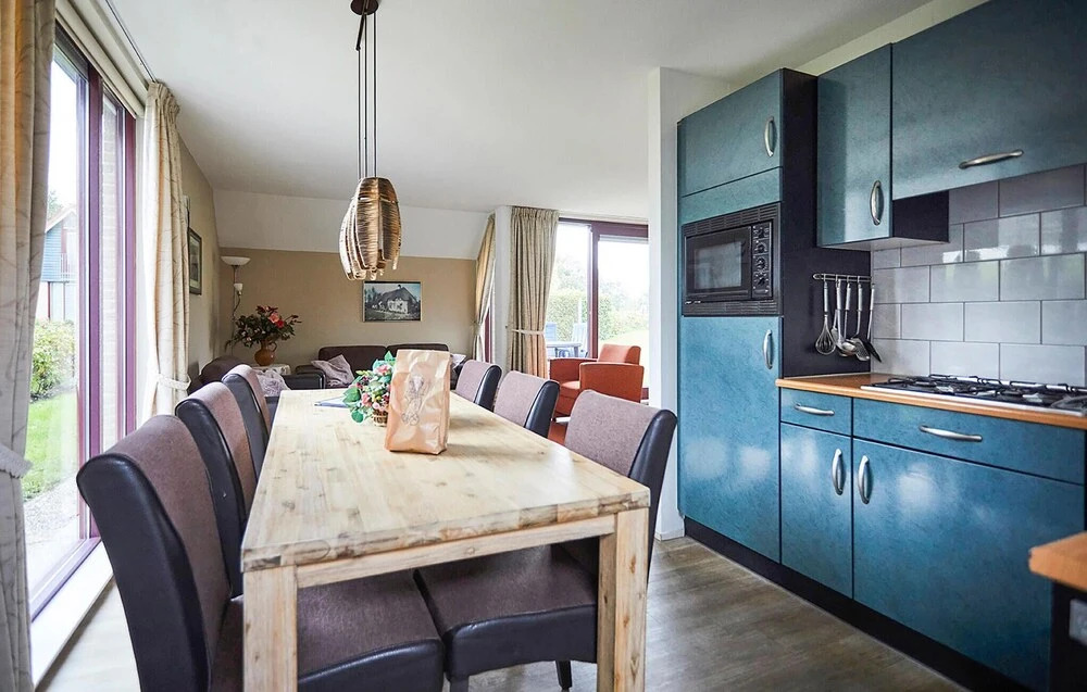 Nice Home in Heinkenzand With Wifi and 3 Bedrooms