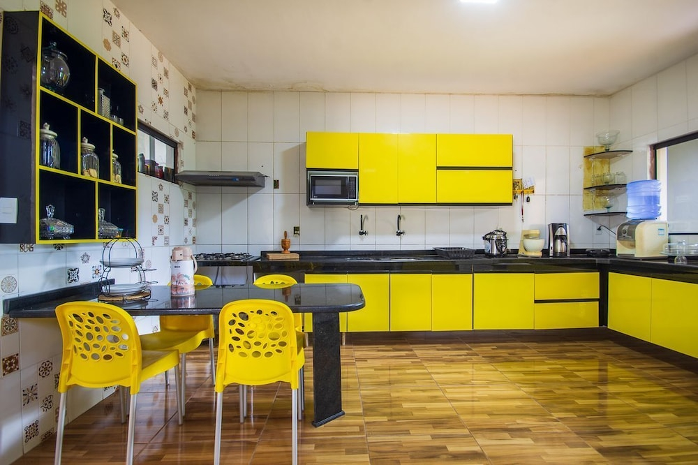 Casa com 3 Su tes Climatizadas na Ilha da Croa