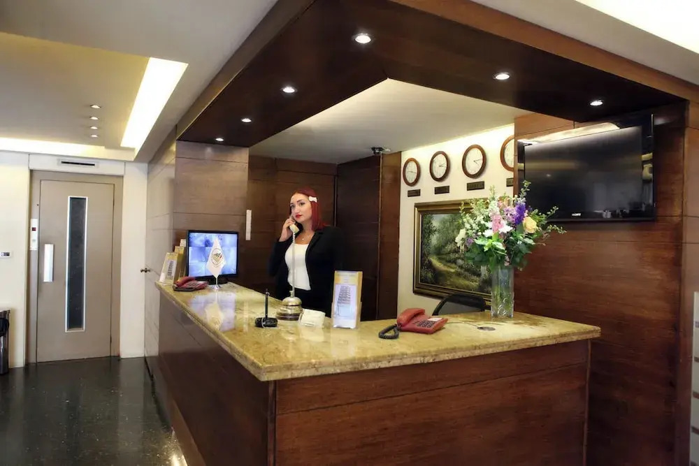 Holiday Home Suites