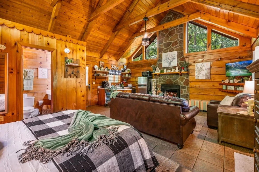 Location Private Log Cabin Hot Tub Fireplace