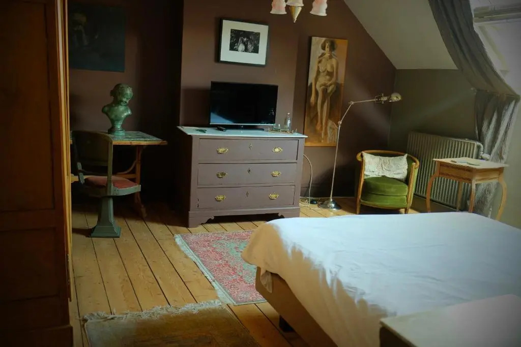 Bed And Breakfast-Compagnons11