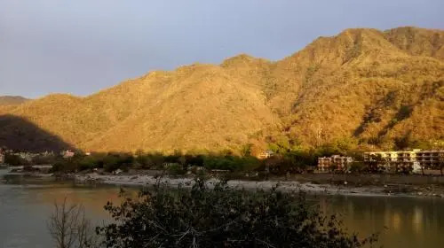 Sanidhya Inn