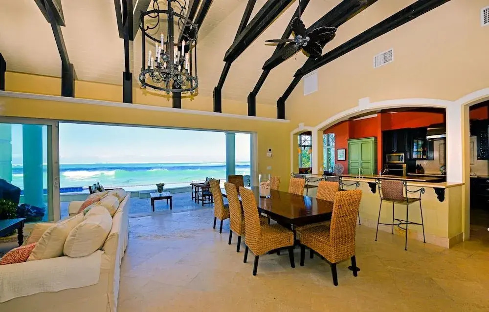 La Mouette Cable Beach Bahamian Villa