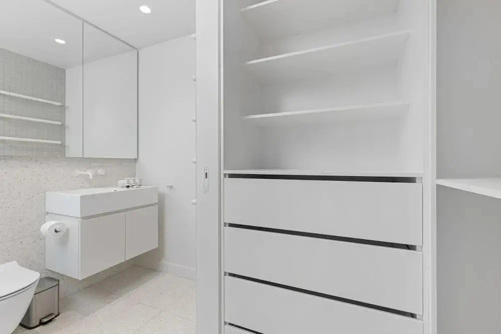 Stylish 2-bed Victorian Terrace in Carlton