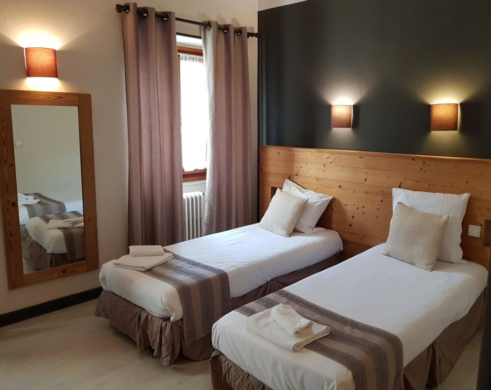 Savoy Hotel & Restaurant