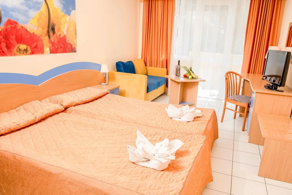 Hotel Dolphin