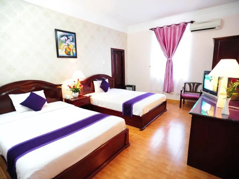 Violet Hotel