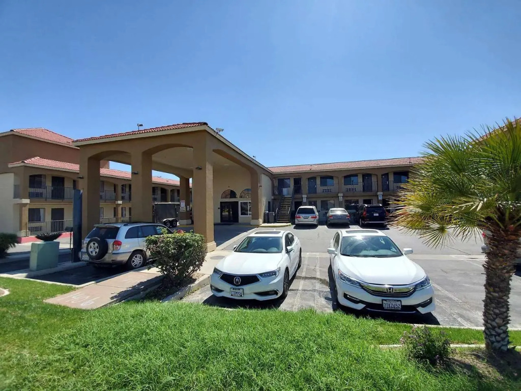 Quality Inn & Suites Hesperia-Victorville