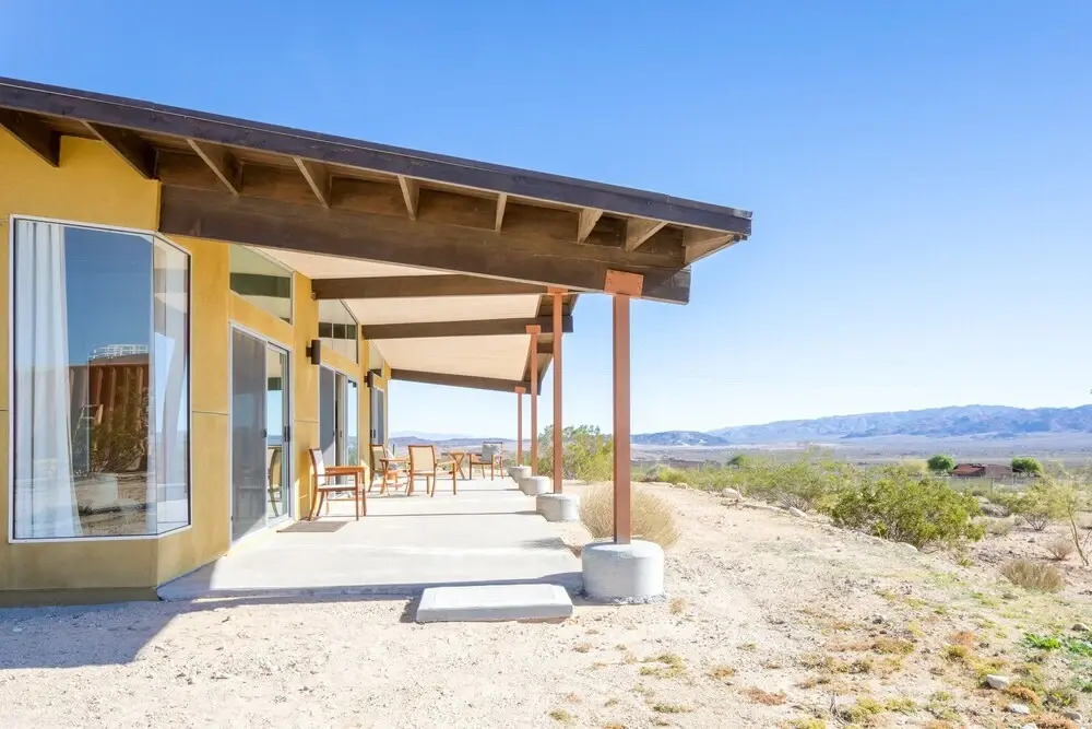 Las Alas Del Sol- A Desert Architectural Gem 2 Bedroom Home by RedAwning