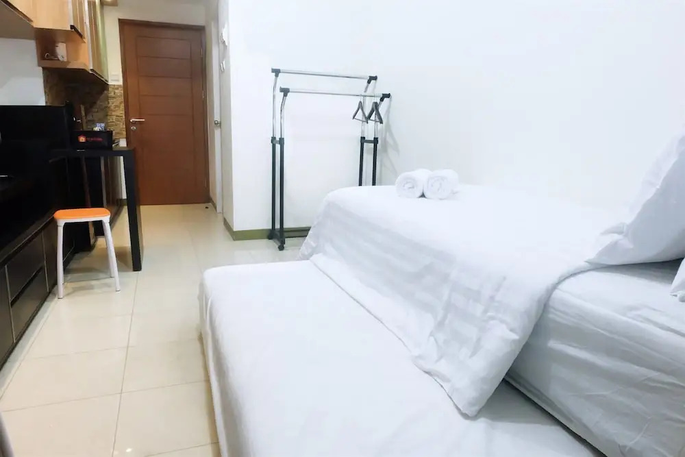 Cozy Studio Apartment Near Mall Kelapa Gading