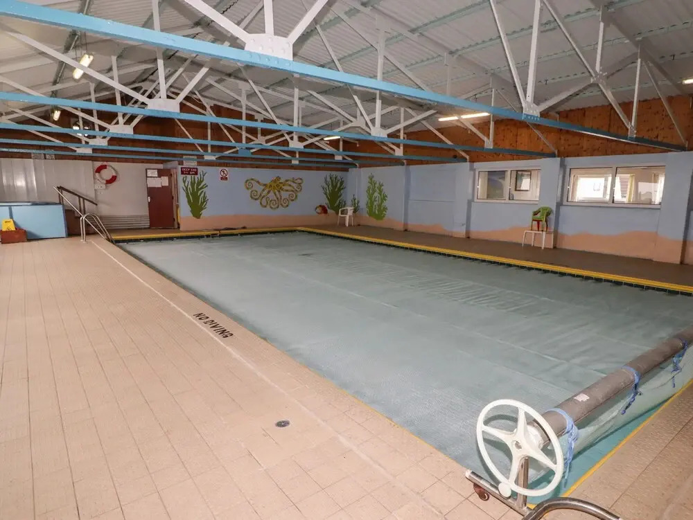 13 Gower Holiday Village