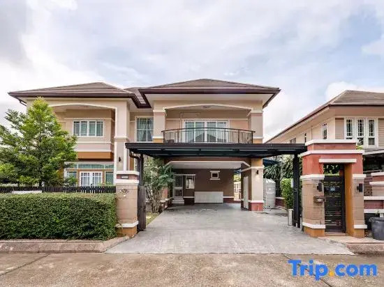 Kevins Pool Villa at Chiang Mai - 4BDR 4Bath Airport & Old City 5min