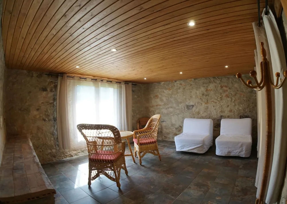 Apartamentos Rurales Els Masos den Coll