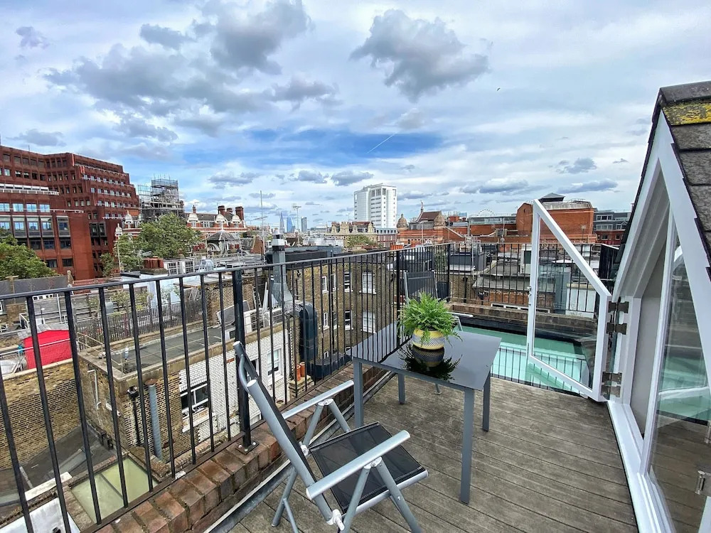 Soho Penthouse by Concept Apartments