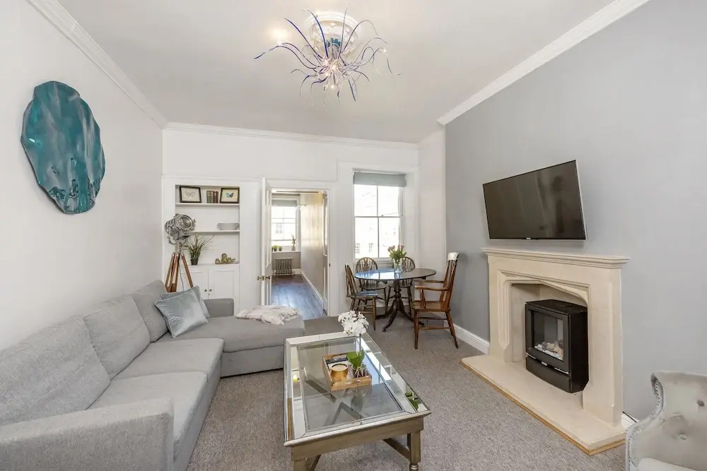 Duke Street City Center Apartment