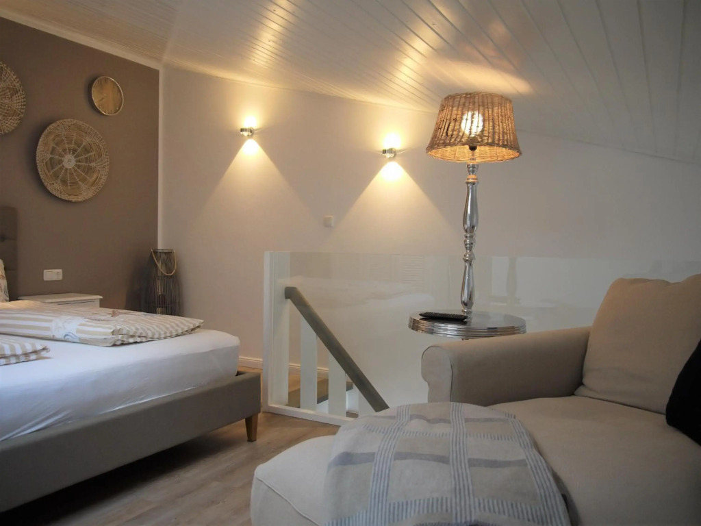 Sea View Lodge