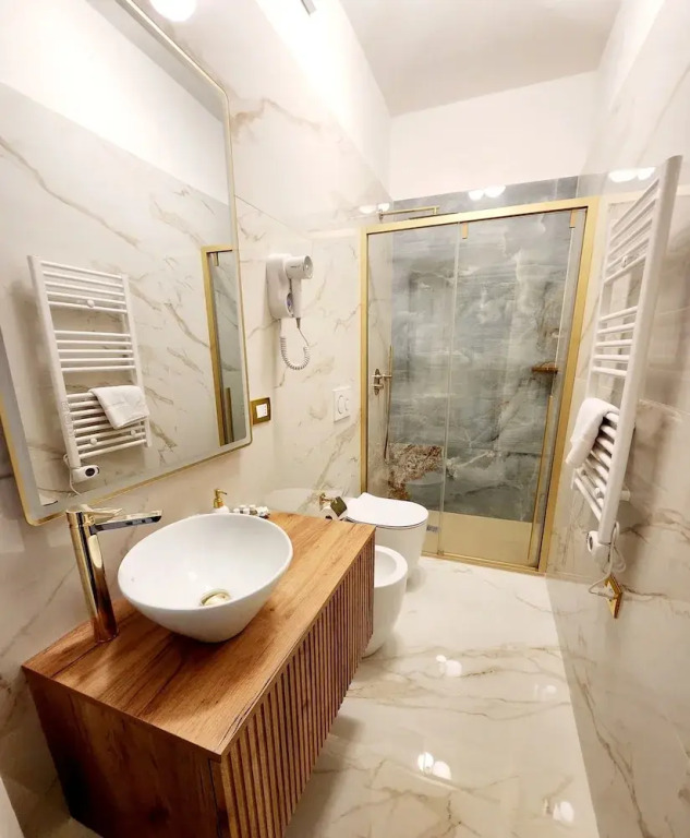 Golden Palace Luxury Guest House