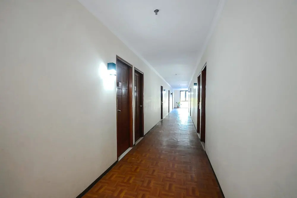 Airy Sukapura DR Wahidin 52 Cirebon