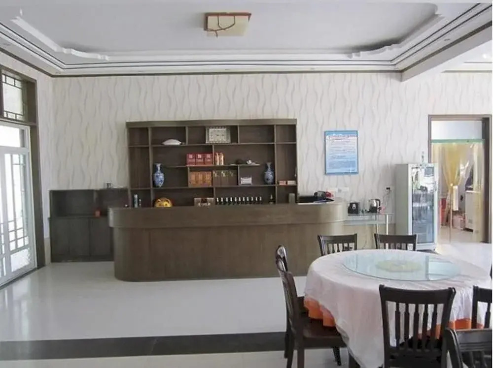 Yuntai Mount Hetang Village Hotel