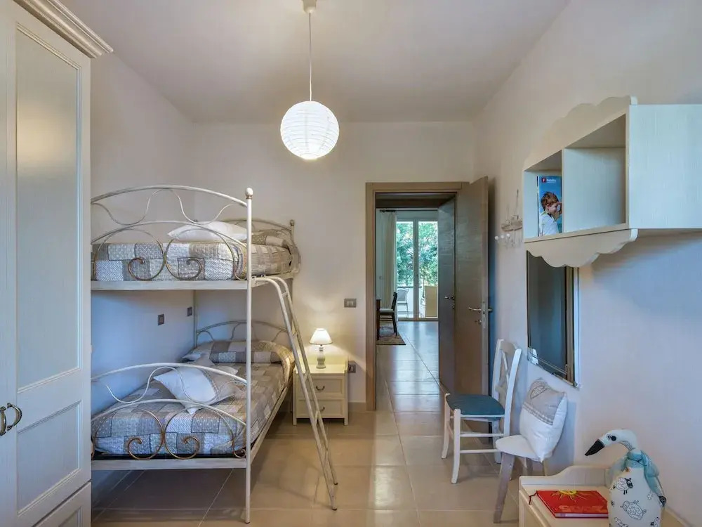 Spacious Villa with Pool