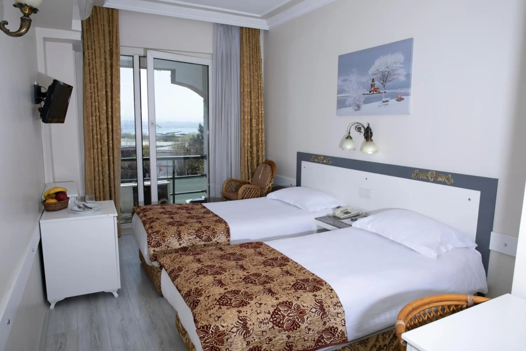 Hali Hotel