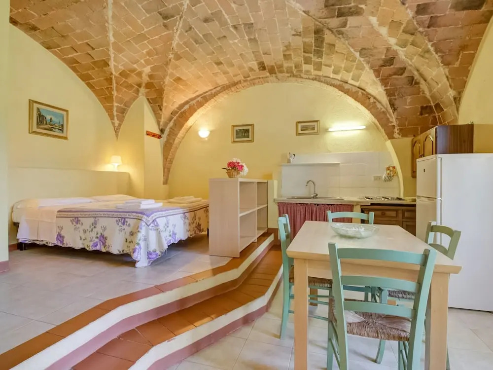 Tuscan Farmhouse in Montescudaio near Sea