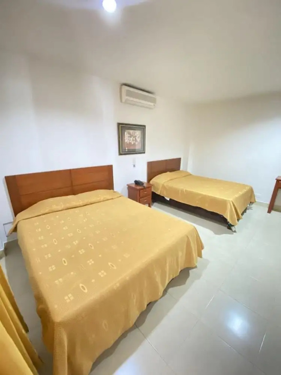 Hotel Amaruc Yadir