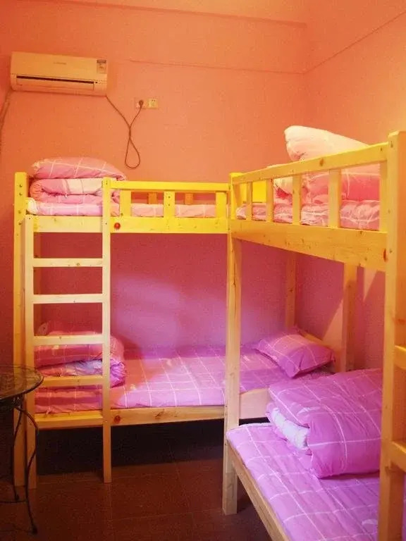 Sunflower Youth Hostel