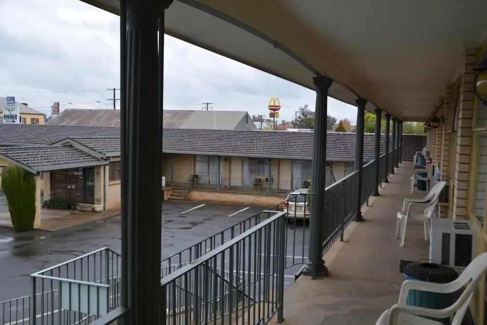 Adrian Motel