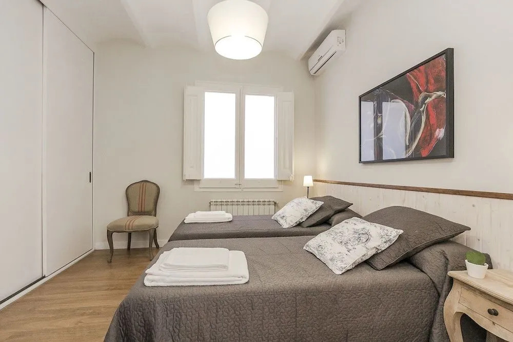 BCN Pau Claris Rocamora Apartments