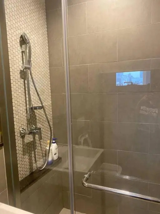 Infinity pool, NEW 2 bedroom, near BBCC LALAPORT, PNB 118, KLCC with high speed wifi