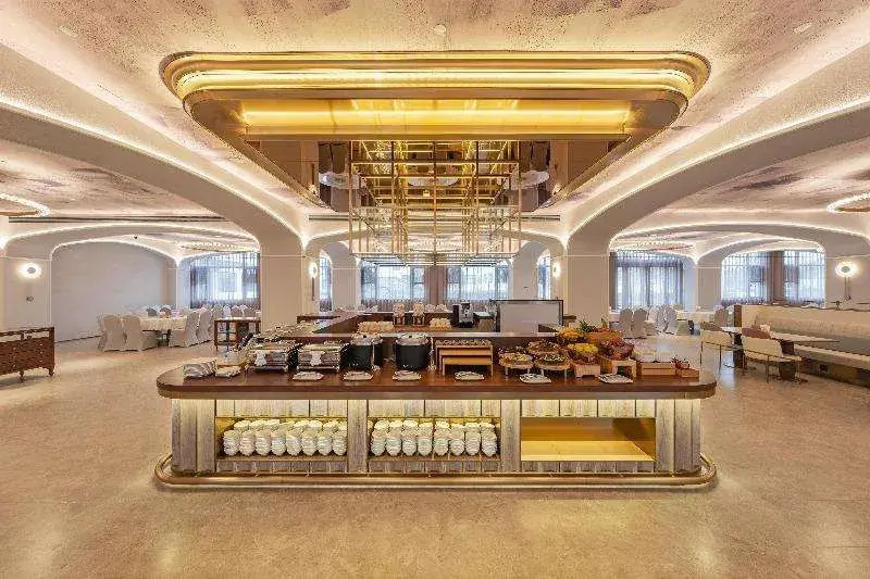 Madison Shanghai International Resort