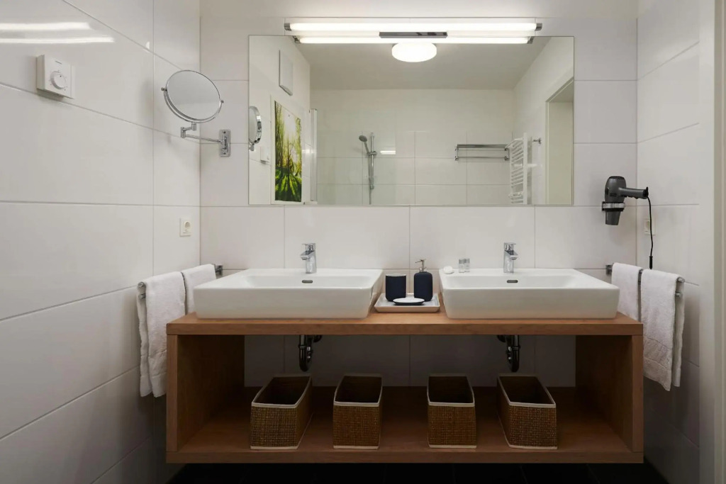 Ski In Ski Out Apartment Fastenberg Top 3 by AA Holiday Homes