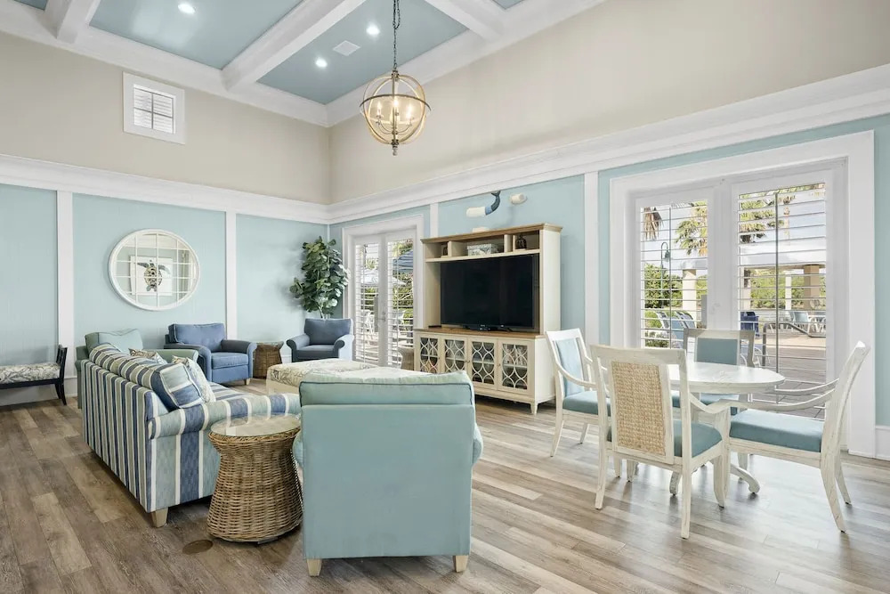 600 Cinnamon Beach