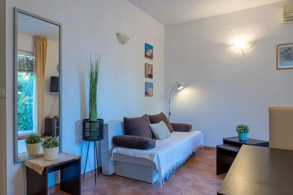 Apartments Ena