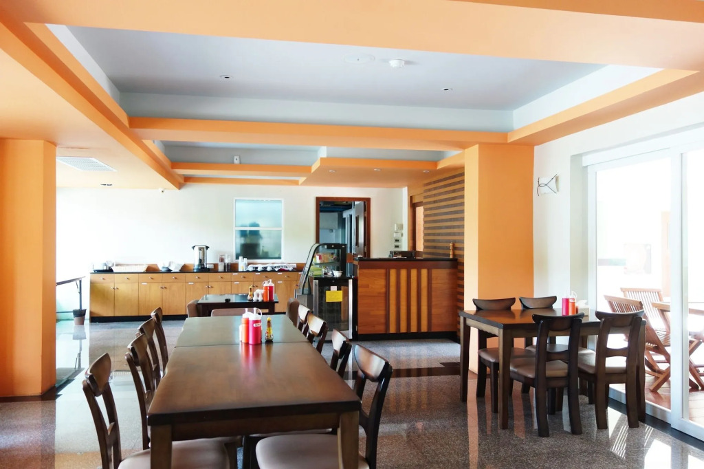 Phuket Ecozy Hotel