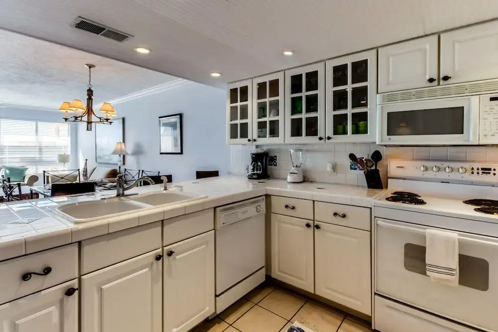 Shores Townhouse by Forehand Rentals