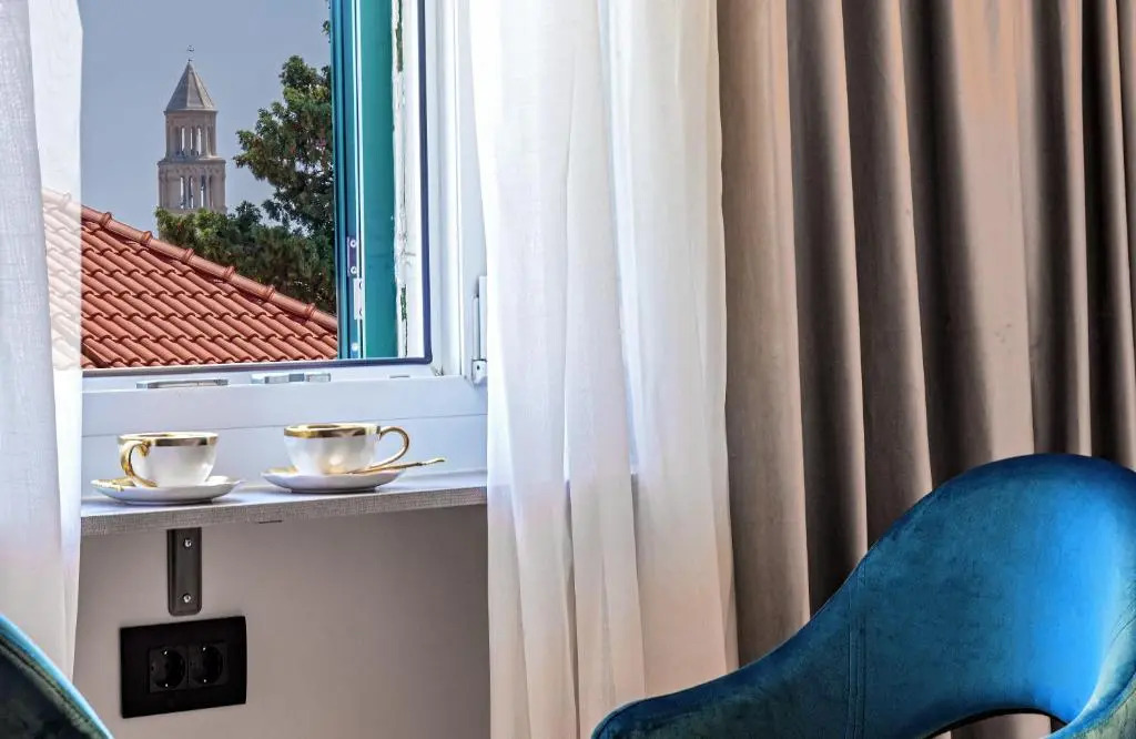 Lumiere Luxury Rooms