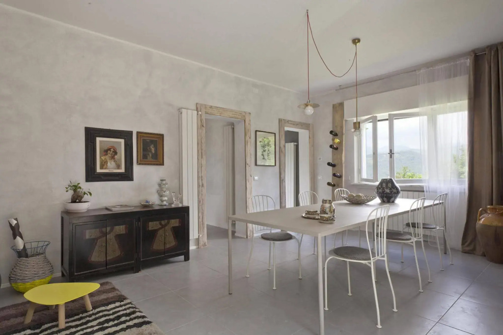 Villa De Hura
