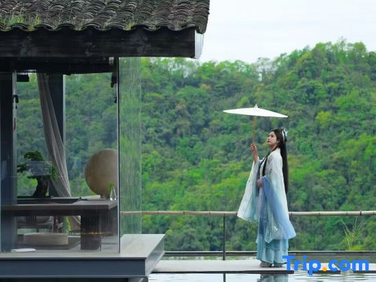 Qing XIA Shan Ju Resort Hotel