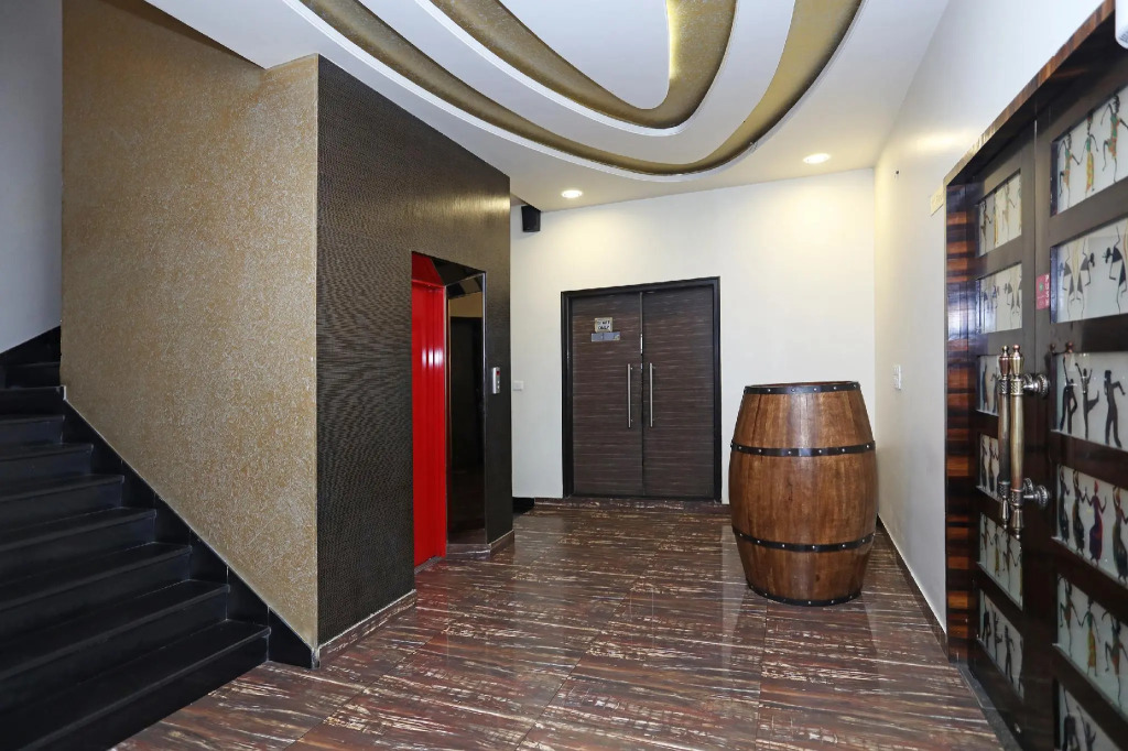capital O Hotel Tatva