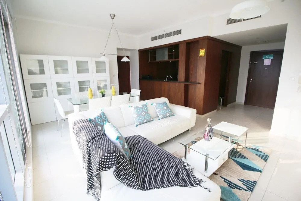 R&H Burj Residences