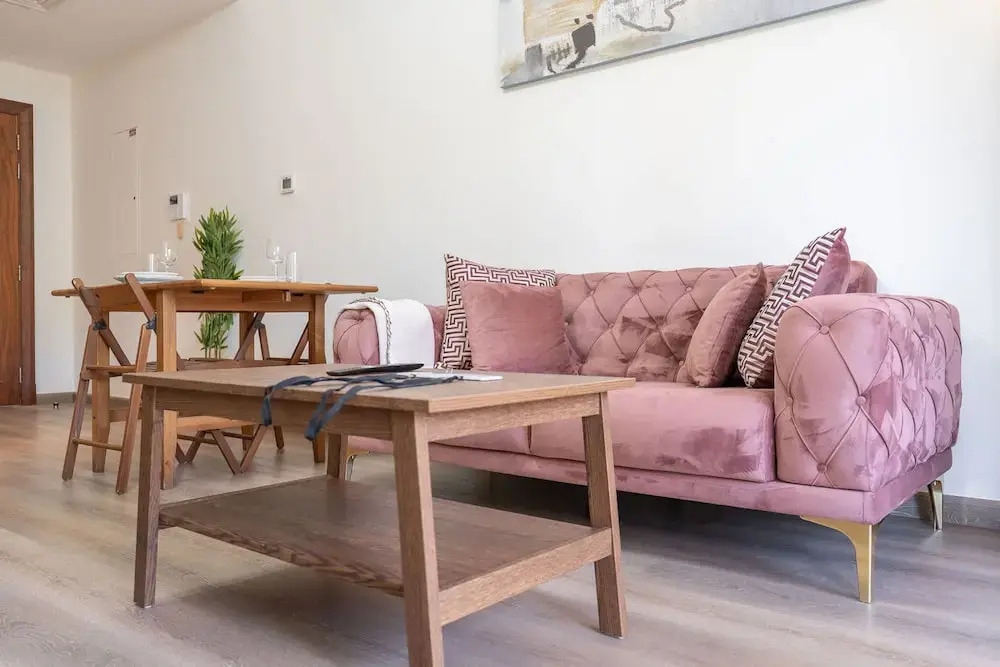 Magnificent 1 BR Apt Situated on a Prime Location