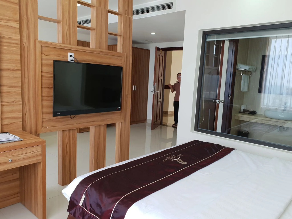 Phu Cuong Beach Hotel
